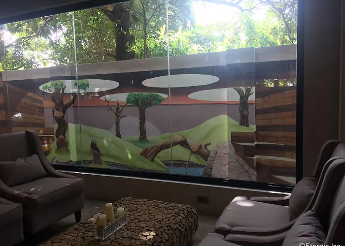Hotel Tom's Cebu