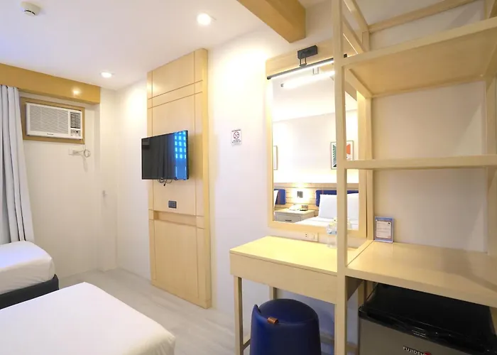 Tom's Hotel Cebu