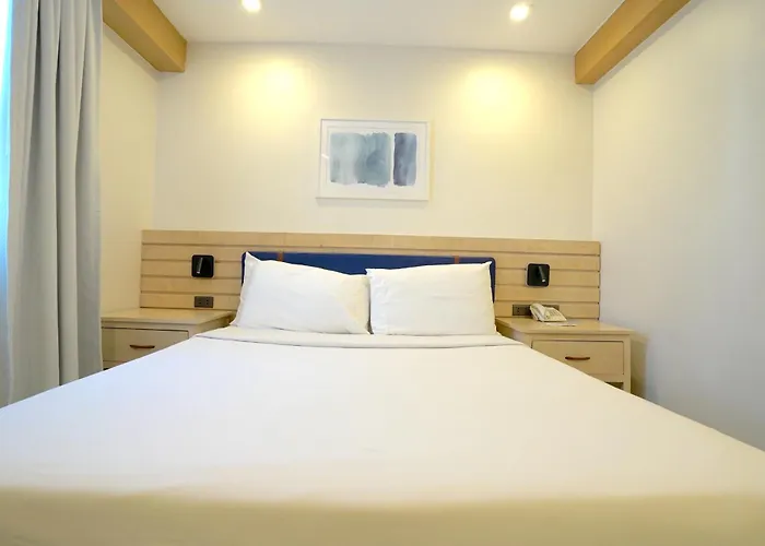 Tom's 3* Cebu