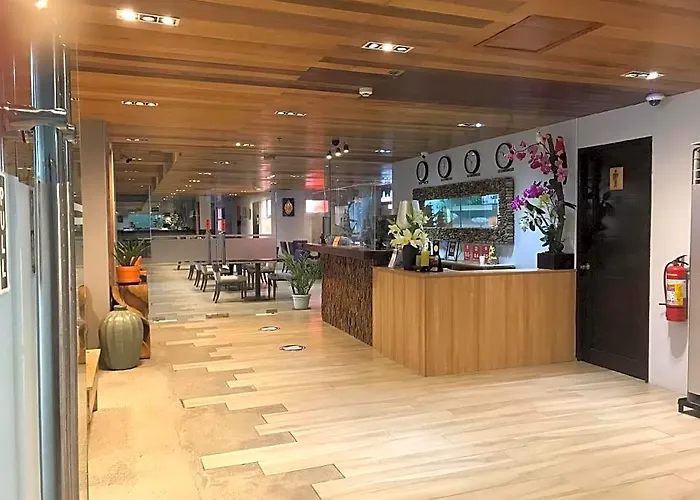 酒店 Tom's 宿务
